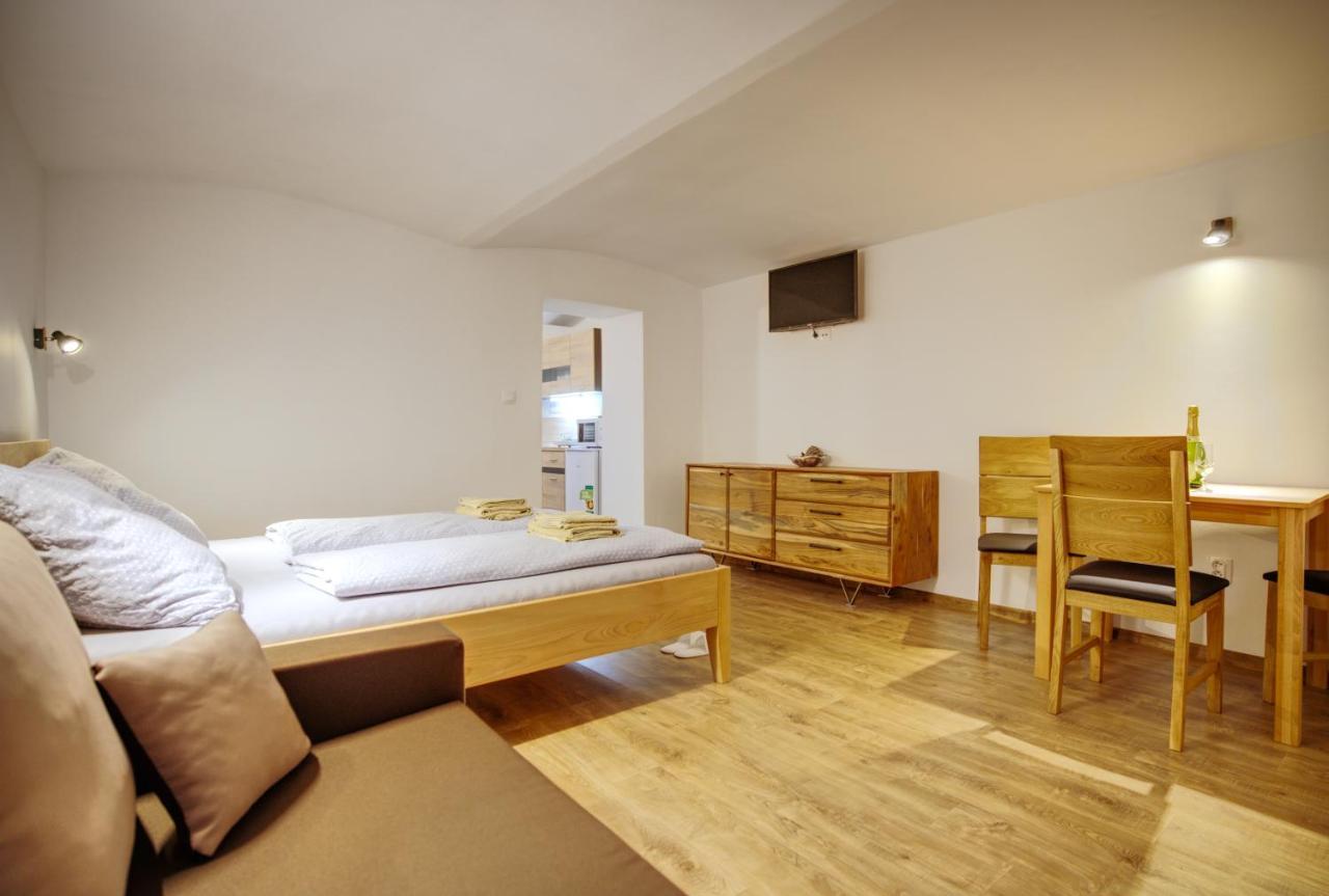 야히모프 Apartmanek Mezi Kopci 아파트 외부 사진