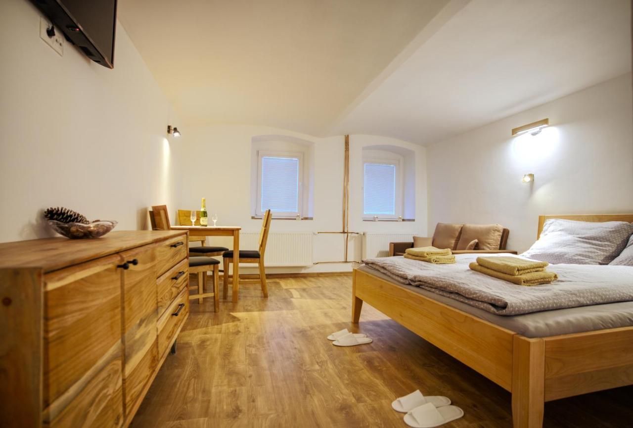 야히모프 Apartmanek Mezi Kopci 아파트 외부 사진
